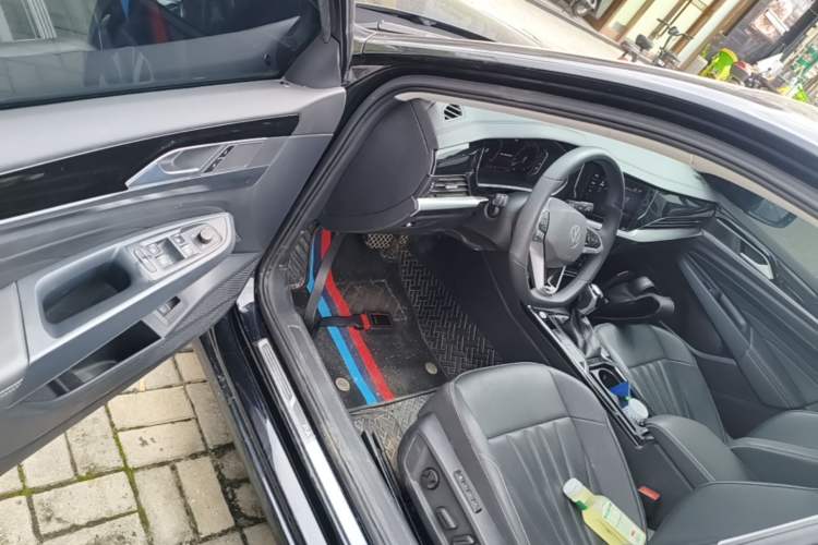 Used Volkswagen Passat 2025 Premium Version 380TSI Dragon Edition Driver Seat