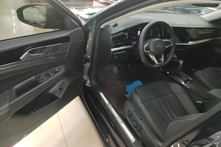 Used Volkswagen Passat 2025 Outstanding Model 380TSI Dragon Glory Edition Driver Seat