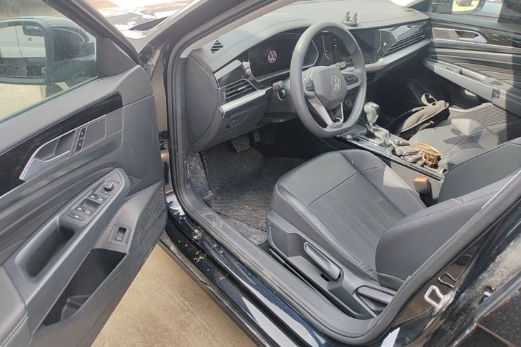 Used Volkswagen Passat 2025 Outstanding Model 280TSI Business Edition Driver Seat