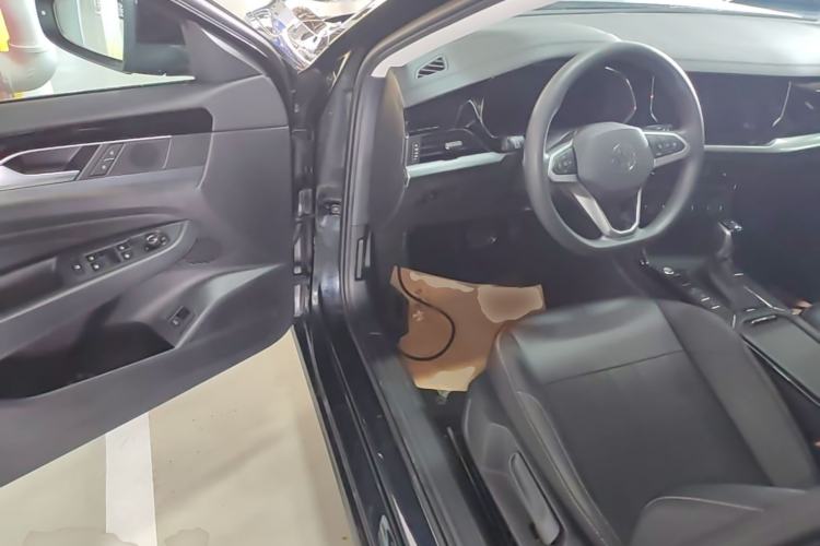 Used Volkswagen Passat 2025 Outstanding Model 280TSI Business Edition Driver Seat