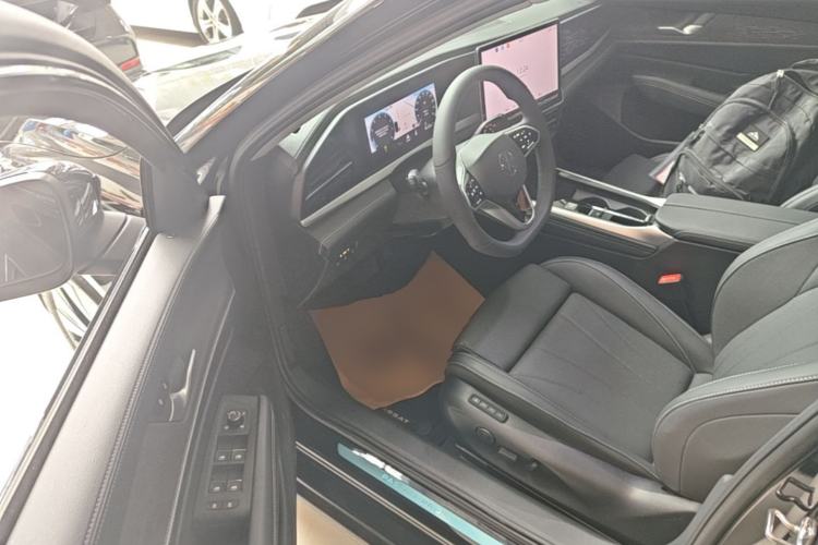 Used Volkswagen Passat 2025 Pro 300TSI Starry Dragon Edition Driver Seat