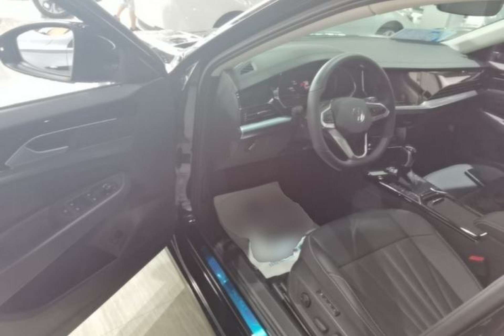 Used Volkswagen Passat 2025 Premium Version 380TSI Dragon Edition Driver Seat