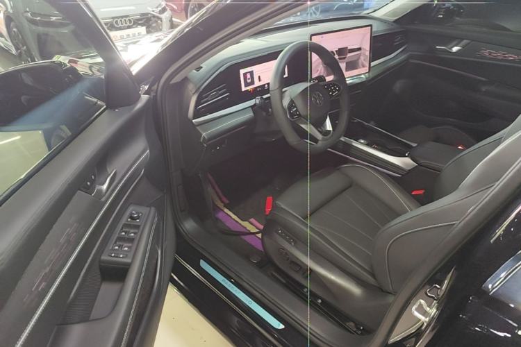 Used Volkswagen Passat 2025 Pro 380TSI Starry Dragon Edition Driver Seat