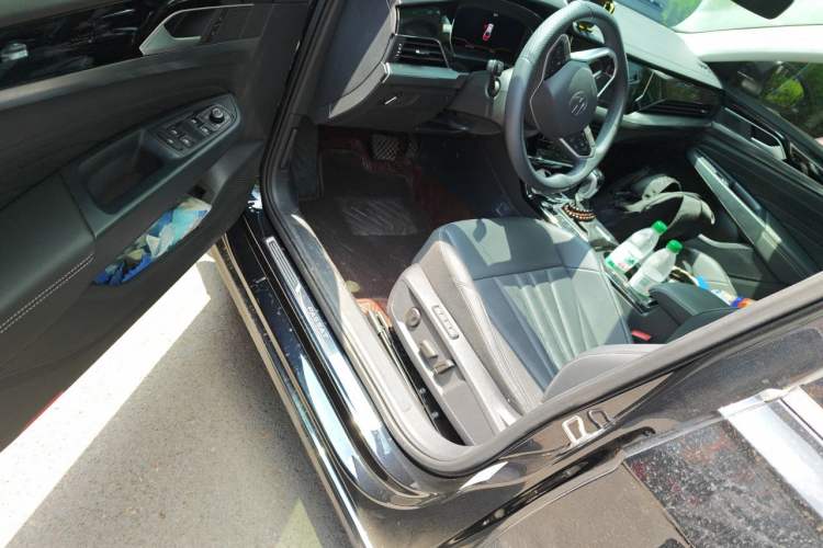 Used Volkswagen Passat 2025 Premium Version 380TSI Dragon Edition Driver Seat
