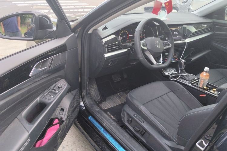 Used Volkswagen Passat 2025 Premium Version 380TSI Dragon Edition Driver Seat