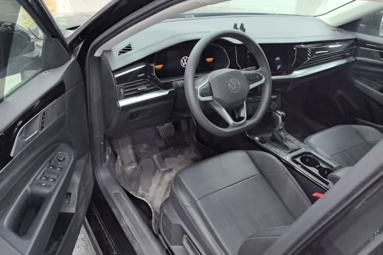 Used Volkswagen Passat 2025 Outstanding Model 280TSI Business Edition Driver Seat