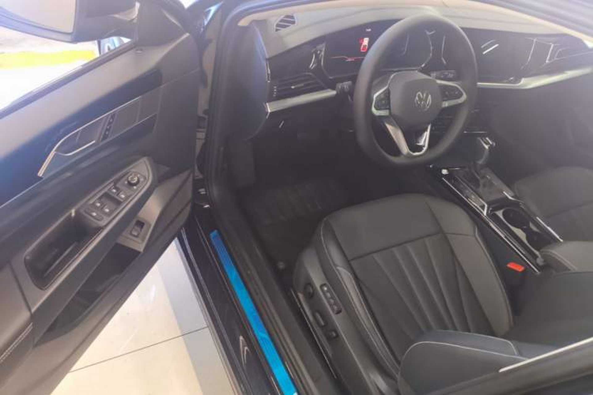 Used Volkswagen Passat 2025 Outstanding Model 380TSI Starry Dragon Edition Driver Seat
