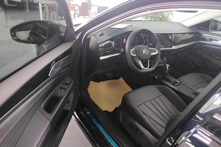 Used Volkswagen Passat 2025 Premium Version 380TSI Dragon Edition Driver Seat