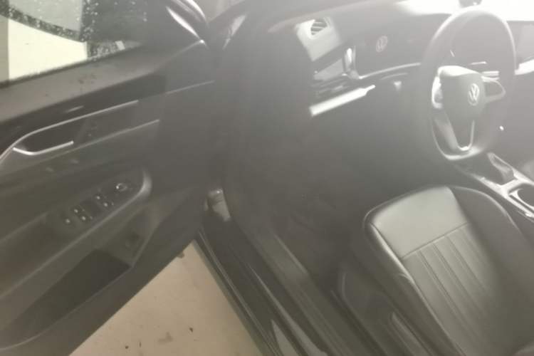 Used Volkswagen Passat 2025 Outstanding Model 280TSI Business Edition Driver Seat