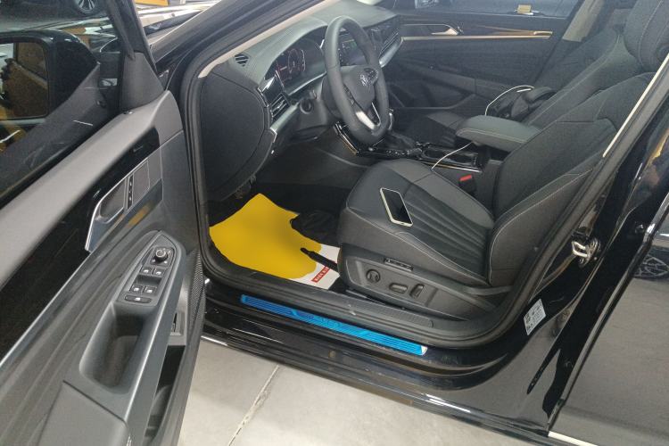Used Volkswagen Passat 2025 Outstanding Model 380TSI Starry Dragon Edition Driver Seat