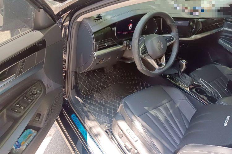 Used Volkswagen Passat 2025 Outstanding Model 380TSI Starry Dragon Edition Driver Seat