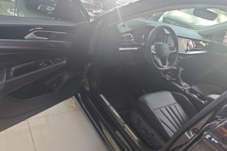 Used Volkswagen Passat 2025 Outstanding Model 380TSI Dragon Glory Edition Driver Seat