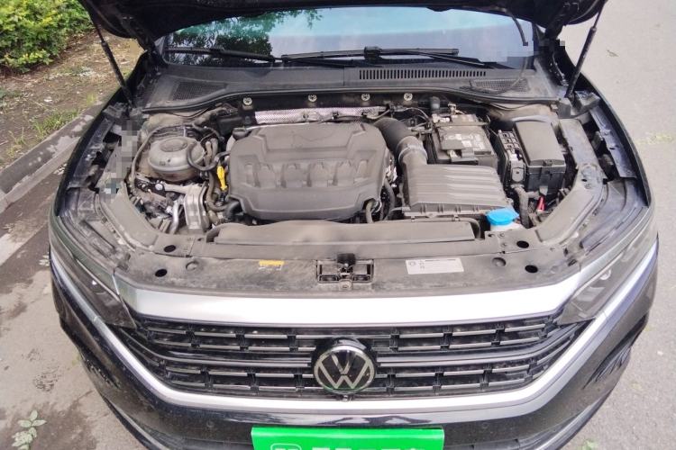 Used Volkswagen Passat 2025 Outstanding Model 380TSI Dragon Glory Edition Engine Bay