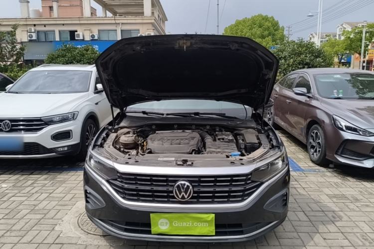 Used Volkswagen Passat 2025 Premium Version 380TSI Dragon Edition Engine Bay