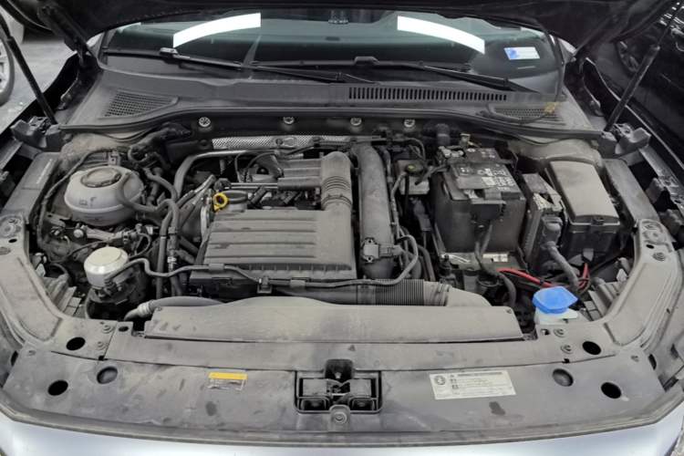 Used Volkswagen Passat 2025 Outstanding Model 280TSI Business Edition Engine Bay