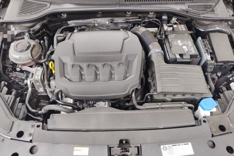 Used Volkswagen Passat 2025 Outstanding Model 380TSI Starry Dragon Edition Engine Bay