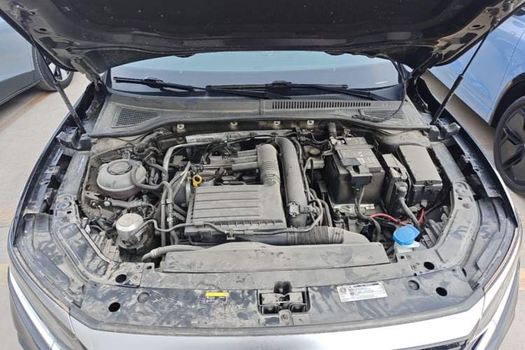 Used Volkswagen Passat 2025 Outstanding Model 280TSI Business Edition Engine Bay