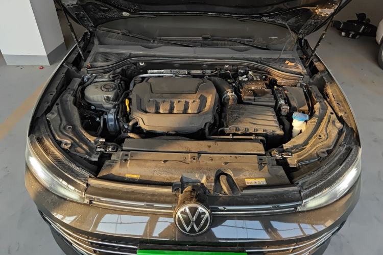 Used Volkswagen Passat 2025 Pro 380TSI Dragon Glory Edition Engine Bay