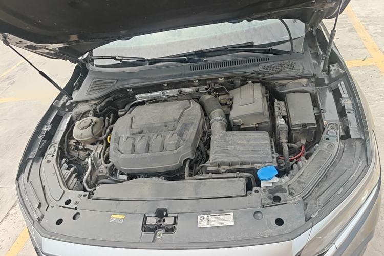 Used Volkswagen Passat 2025 Premium Version 380TSI Dragon Edition Engine Bay