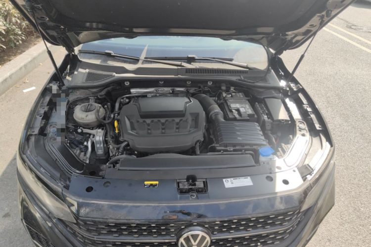 Used Volkswagen Passat 2025 Outstanding Model 380TSI Starry Dragon Edition Engine Bay