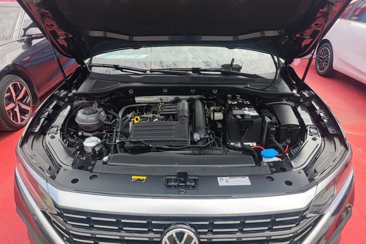 Used Volkswagen Passat 2025 Outstanding Model 280TSI Business Edition Engine Bay