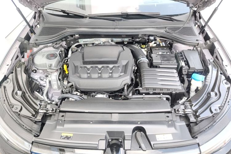 Used Volkswagen Passat 2025 Pro 380TSI Dragon Supreme Edition Engine Bay