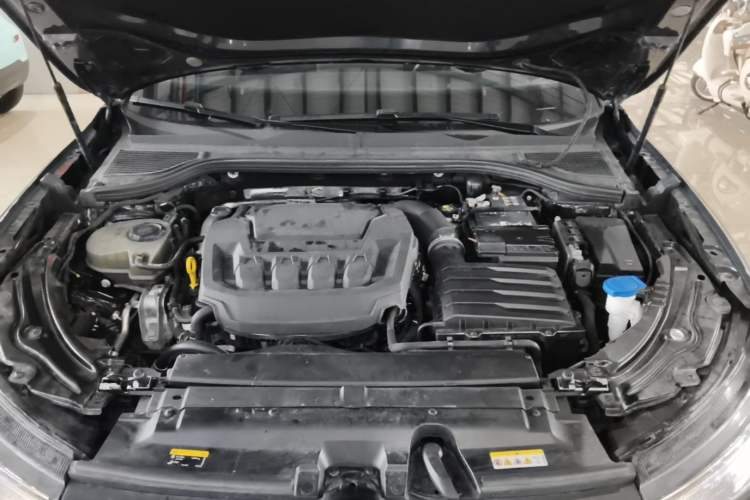 Used Volkswagen Passat 2025 Pro 380TSI Starry Dragon Edition Engine Bay