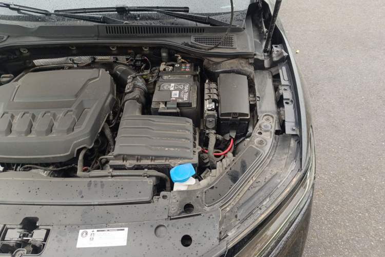 Used Volkswagen Passat 2025 Outstanding Model 330TSI Starry Elite Edition Engine Bay Left
