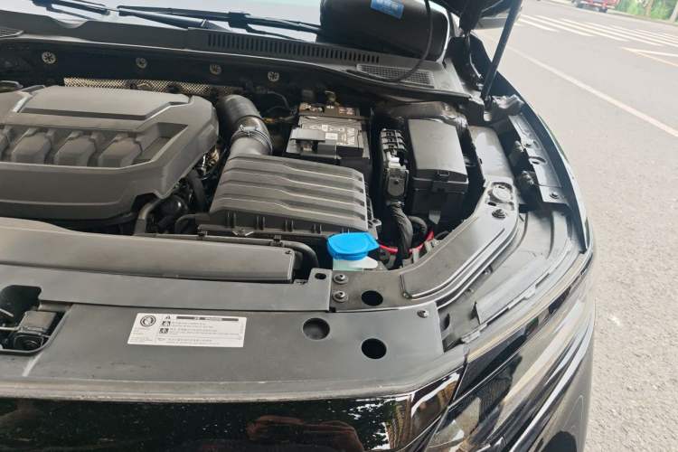 Used Volkswagen Passat 2025 Outstanding Model 380TSI Starry Dragon Edition Engine Bay Left