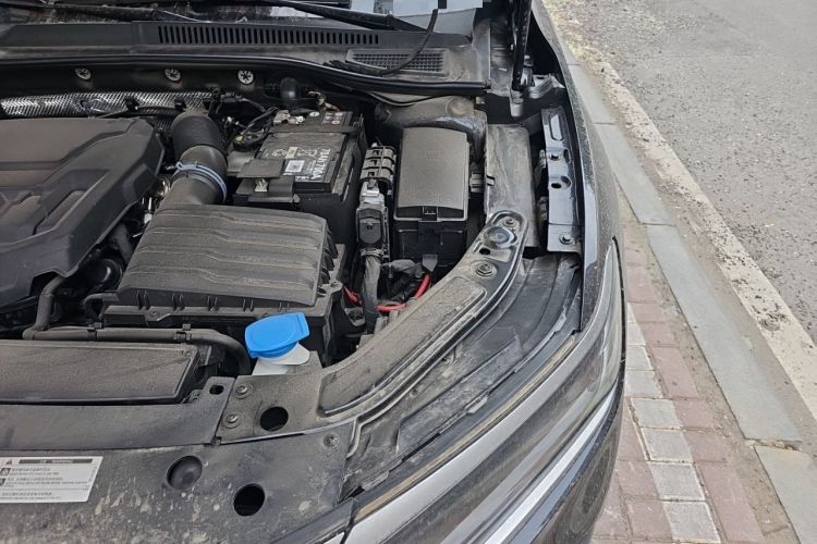 Used Volkswagen Passat 2025 Premium Version 380TSI Dragon Edition Engine Bay Left