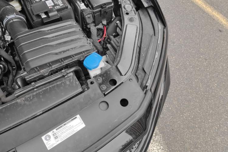 Used Volkswagen Passat 2025 Outstanding Model 380TSI Starry Dragon Edition Engine Bay Left