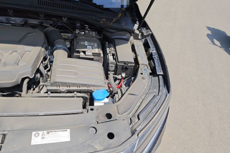 Used Volkswagen Passat 2025 Premium Version 380TSI Dragon Edition Engine Bay Left