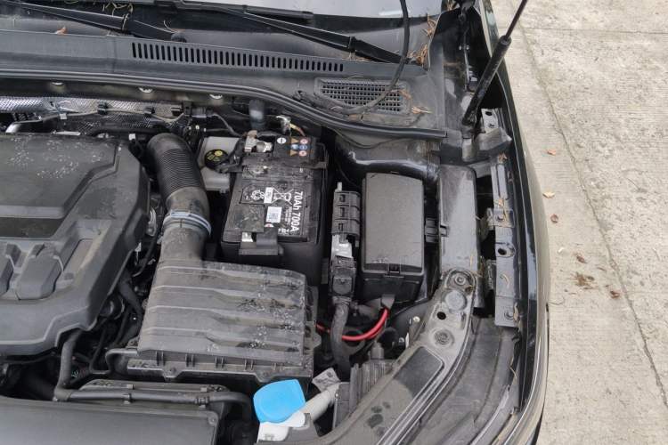 Used Volkswagen Passat 2025 Premium Version 380TSI Dragon Edition Engine Bay Left