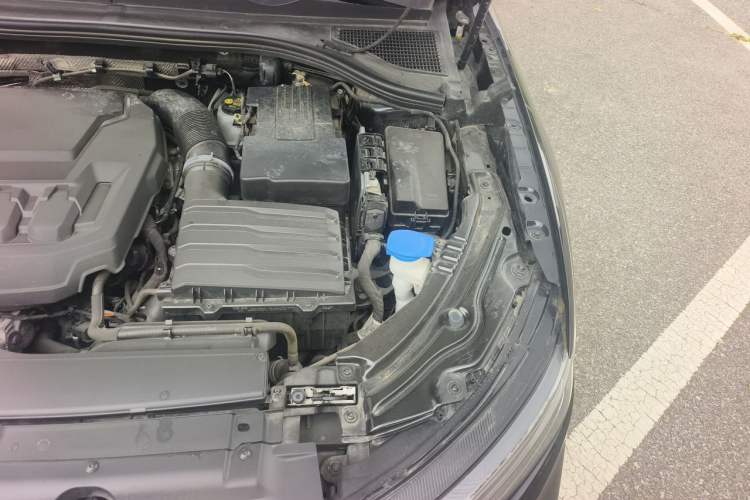 Used Volkswagen Passat 2025 Pro 380TSI Starry Dragon Luxury Edition Engine Bay Left