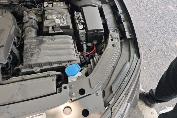 Used Volkswagen Passat 2025 Outstanding Model 330TSI Starry Elite Edition Engine Bay Left