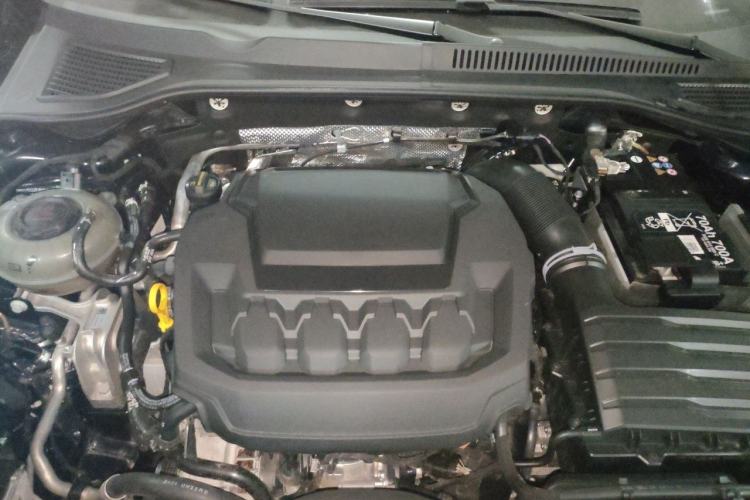 Used Volkswagen Passat 2025 Premium Version 380TSI Dragon Edition Engine Bay
