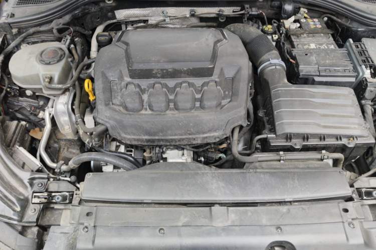 Used Volkswagen Passat 2025 Pro 380TSI Dragon Supreme Edition Engine Bay