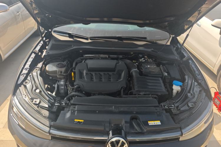 Used Volkswagen Passat 2025 Pro 380TSI Dragon Supreme Edition Engine Bay
