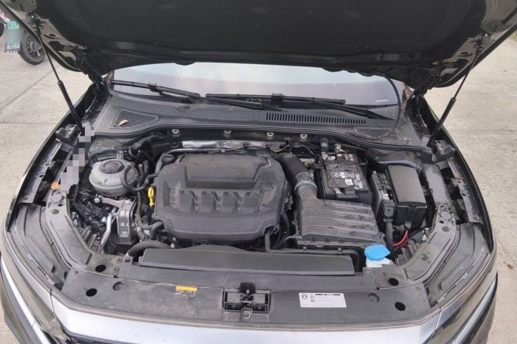 Used Volkswagen Passat 2025 Premium Version 380TSI Dragon Edition Engine Bay