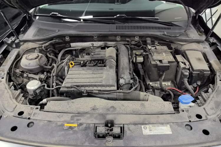 Used Volkswagen Passat 2025 Outstanding Model 280TSI Business Edition Engine Bay