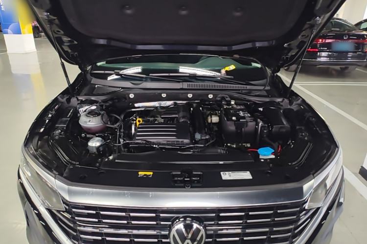 Used Volkswagen Passat 2025 Outstanding Model 280TSI Business Edition Engine Bay