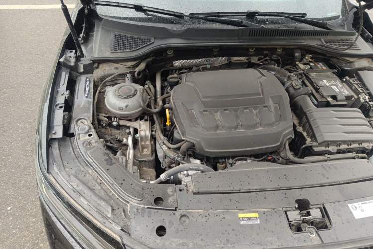 Used Volkswagen Passat 2025 Outstanding Model 330TSI Starry Elite Edition Engine Bay Right