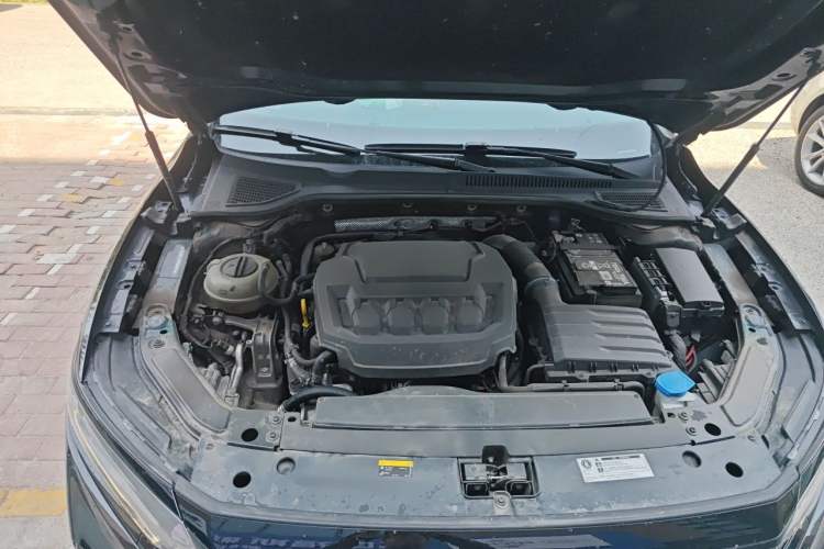 Used Volkswagen Passat 2025 Outstanding Model 380TSI Starry Dragon Edition Engine Bay Right