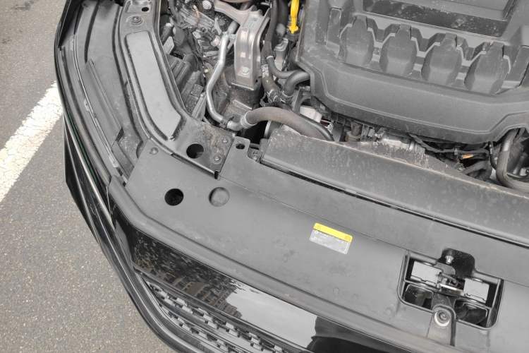 Used Volkswagen Passat 2025 Outstanding Model 380TSI Starry Dragon Edition Engine Bay Right