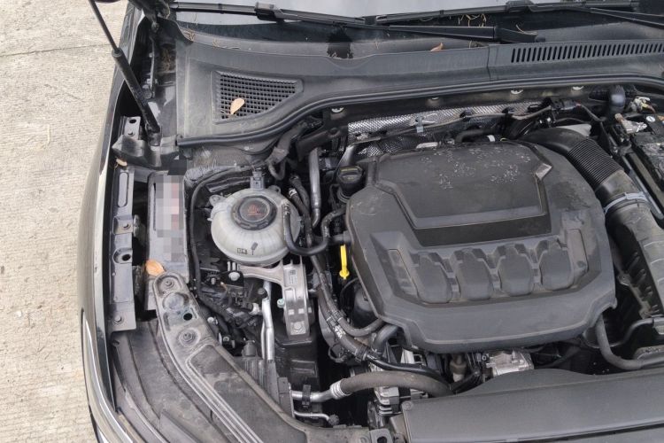 Used Volkswagen Passat 2025 Premium Version 380TSI Dragon Edition Engine Bay Right