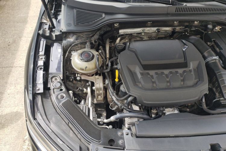 Used Volkswagen Passat 2025 Outstanding Model 380TSI Starry Dragon Edition Engine Bay Right