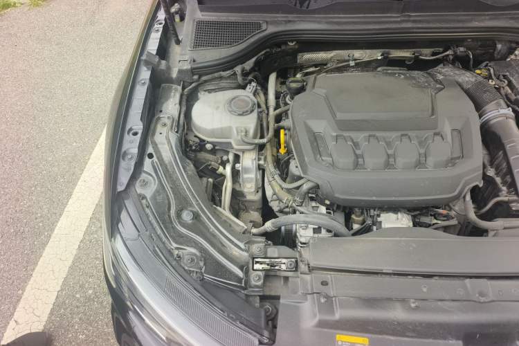 Used Volkswagen Passat 2025 Pro 380TSI Starry Dragon Luxury Edition Engine Bay Right