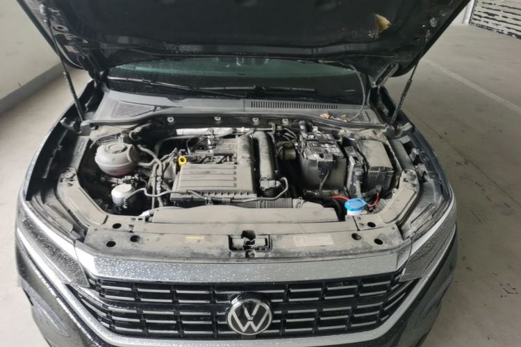 Used Volkswagen Passat 2025 Outstanding Model 280TSI Business Edition Engine Bay