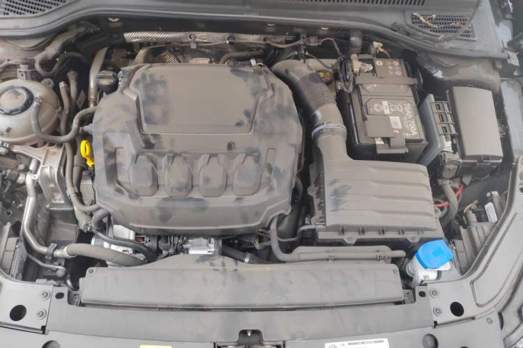 Used Volkswagen Passat 2025 Outstanding Model 380TSI Starry Dragon Edition Engine Bay