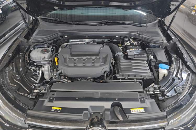 Used Volkswagen Passat 2025 Pro 380TSI Starry Dragon Edition Engine Bay
